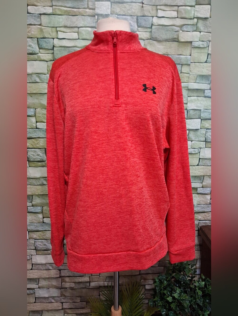 Under Armour Women's Heathered Red 1/4 Zip Pullover
